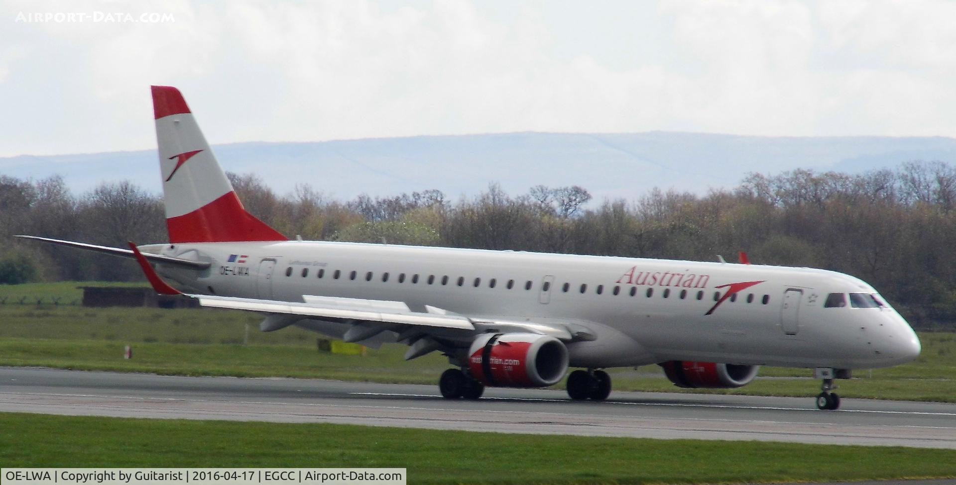 OE-LWA, 2009 Embraer 190LR (ERJ-190-200LR) C/N 19000314, At Manchester