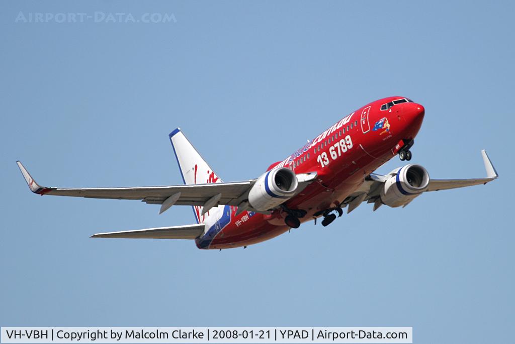 VH-VBH, 2002 Boeing 737-7Q8 C/N 30641, Boeing 737-7Q8 on take-off from Adelaide Airport in January 2008.
