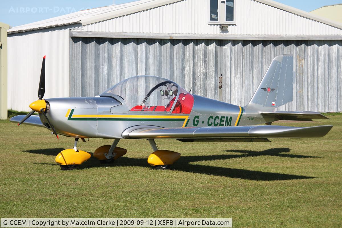 G-CCEM, 2003 Aerotechnik EV-97A Eurostar C/N PFA 315-13987, Aerotechnik EV-97A Eurostar, Fishburn Airfield, September 2009.