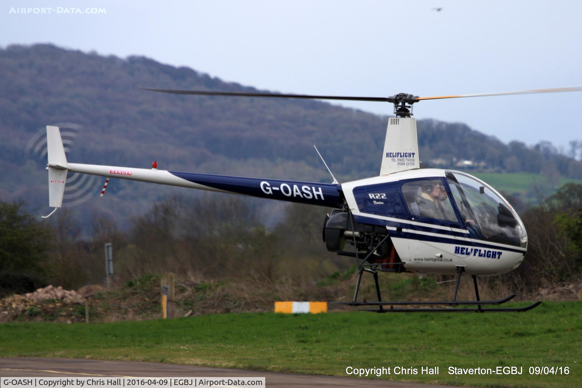 G-OASH, 1988 Robinson R22 Beta C/N 0761, Staverton resident