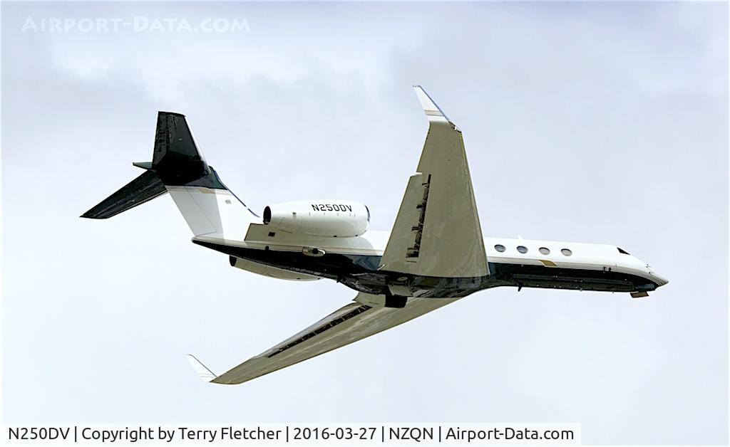 N250DV, 2005 Gulfstream Aerospace G-V C/N 5066, G550 climbs away from Queenstown NZ