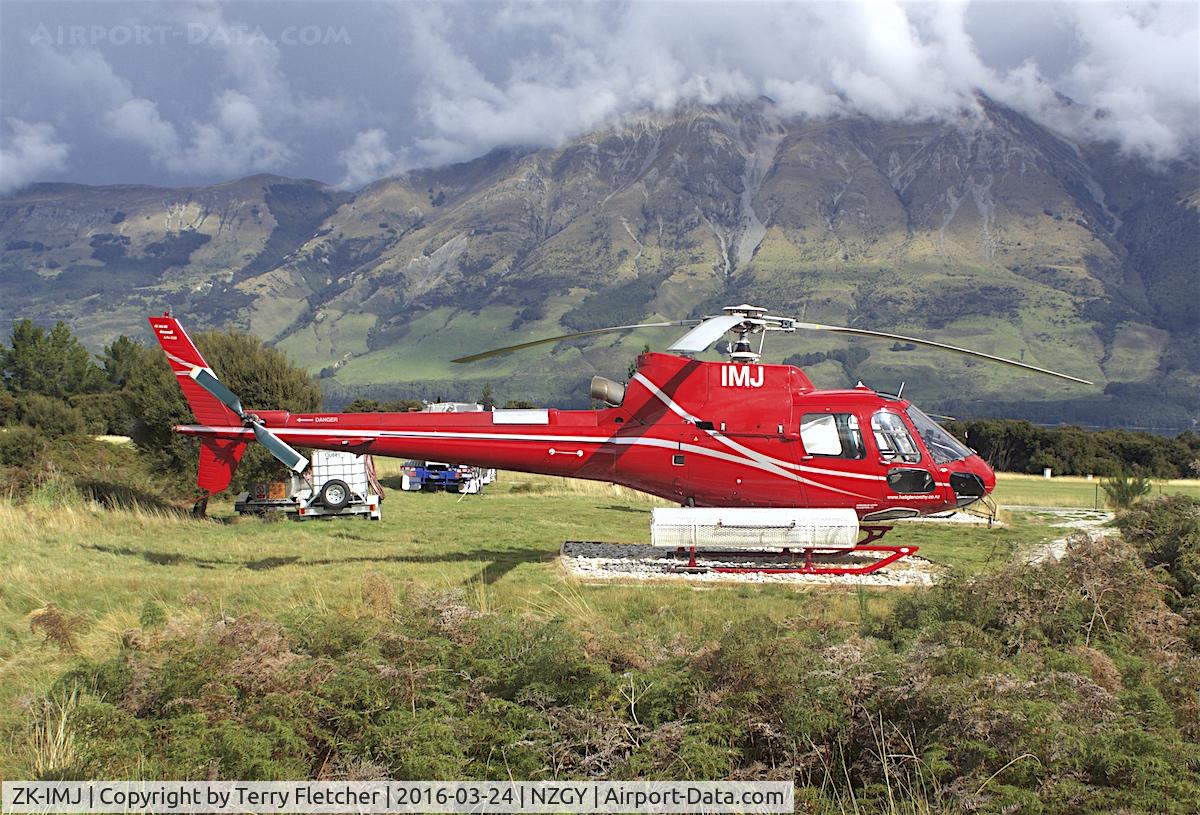 ZK-IMJ, 2002 Eurocopter AS-350B-2 Ecureuil Ecureuil C/N 9057, In tranquil surroundings at Glenorchy , NZ