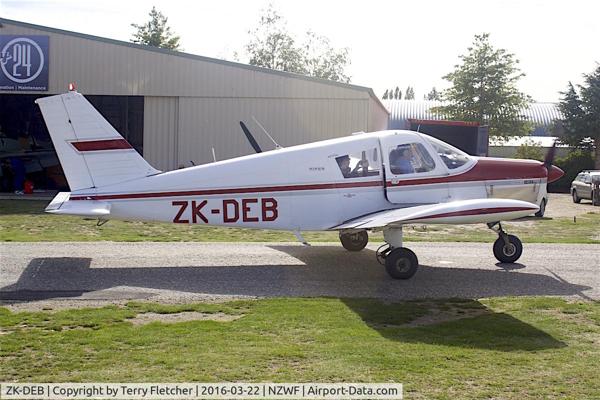 ZK-DEB, Piper PA-28-140 C/N 28-7125115, At Wanaka