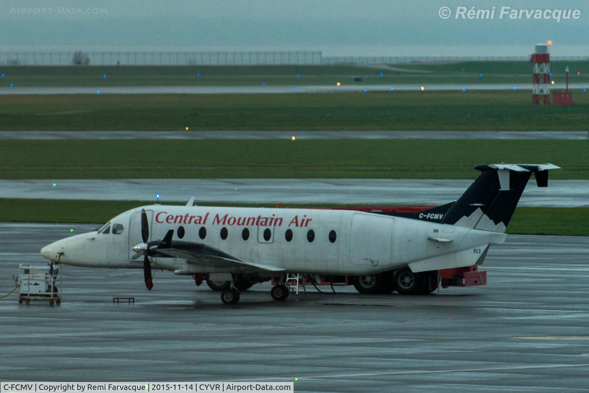 C-FCMV, 1997 Beech 1900C C/N UC-31, Refuelling at domestic.