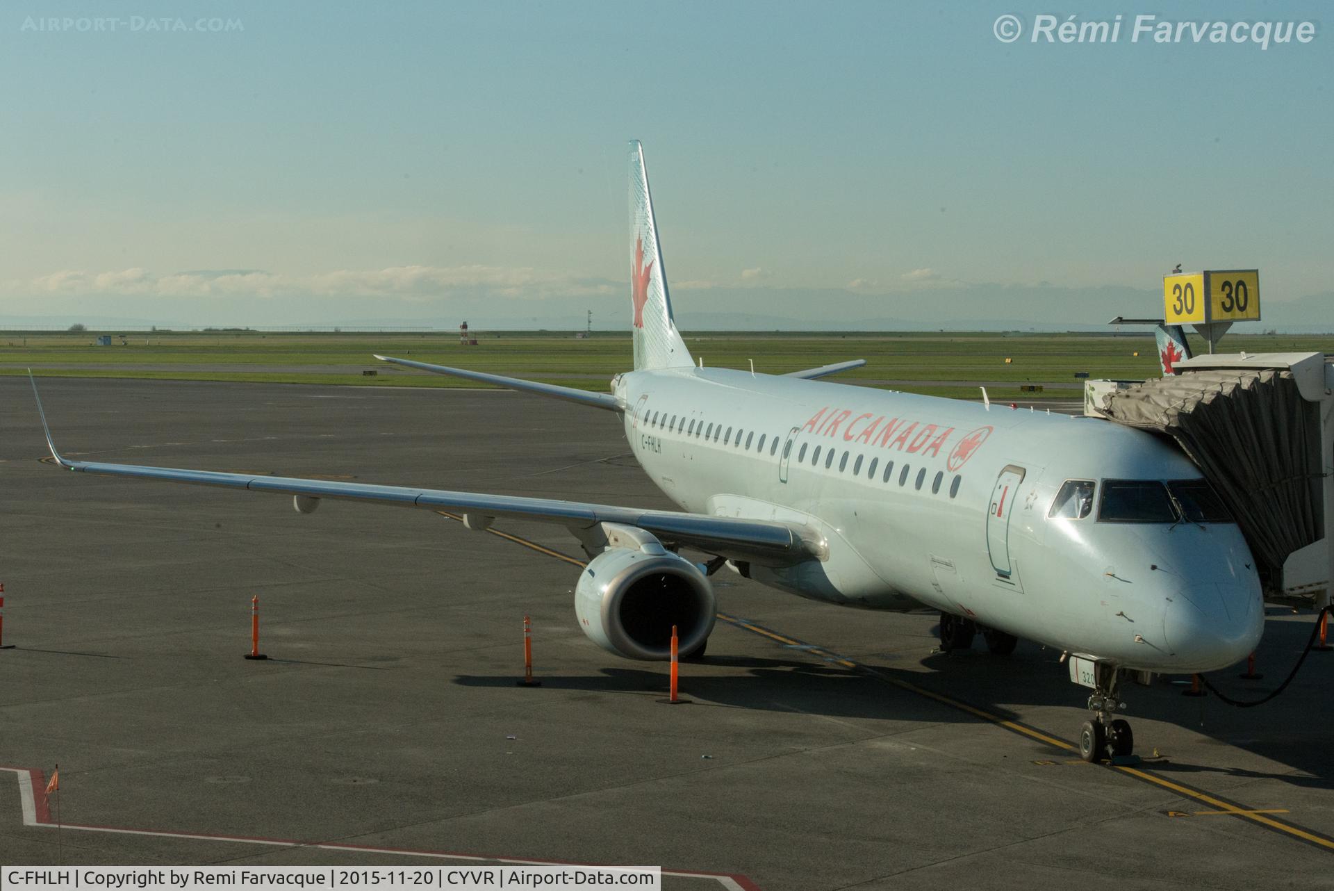 C-FHLH, 2007 Embraer 190AR (ERJ-190-100IGW) C/N 19000068, Waiting loading at domestic terminal.