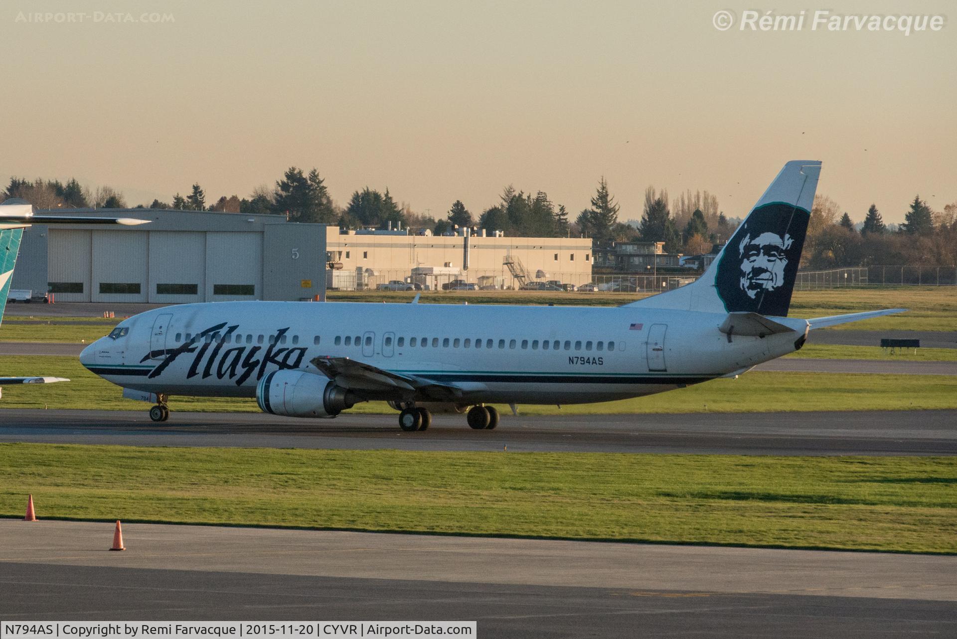 N794AS, 1998 Boeing 737-490 C/N 28889, Taxiing for take-off on south runway.