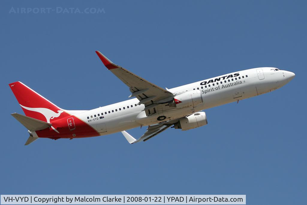 VH-VYD, 2005 Boeing 737-838 C/N 33992, Boeing 737-838 on take-off from Adelaide Airport, January 2008.