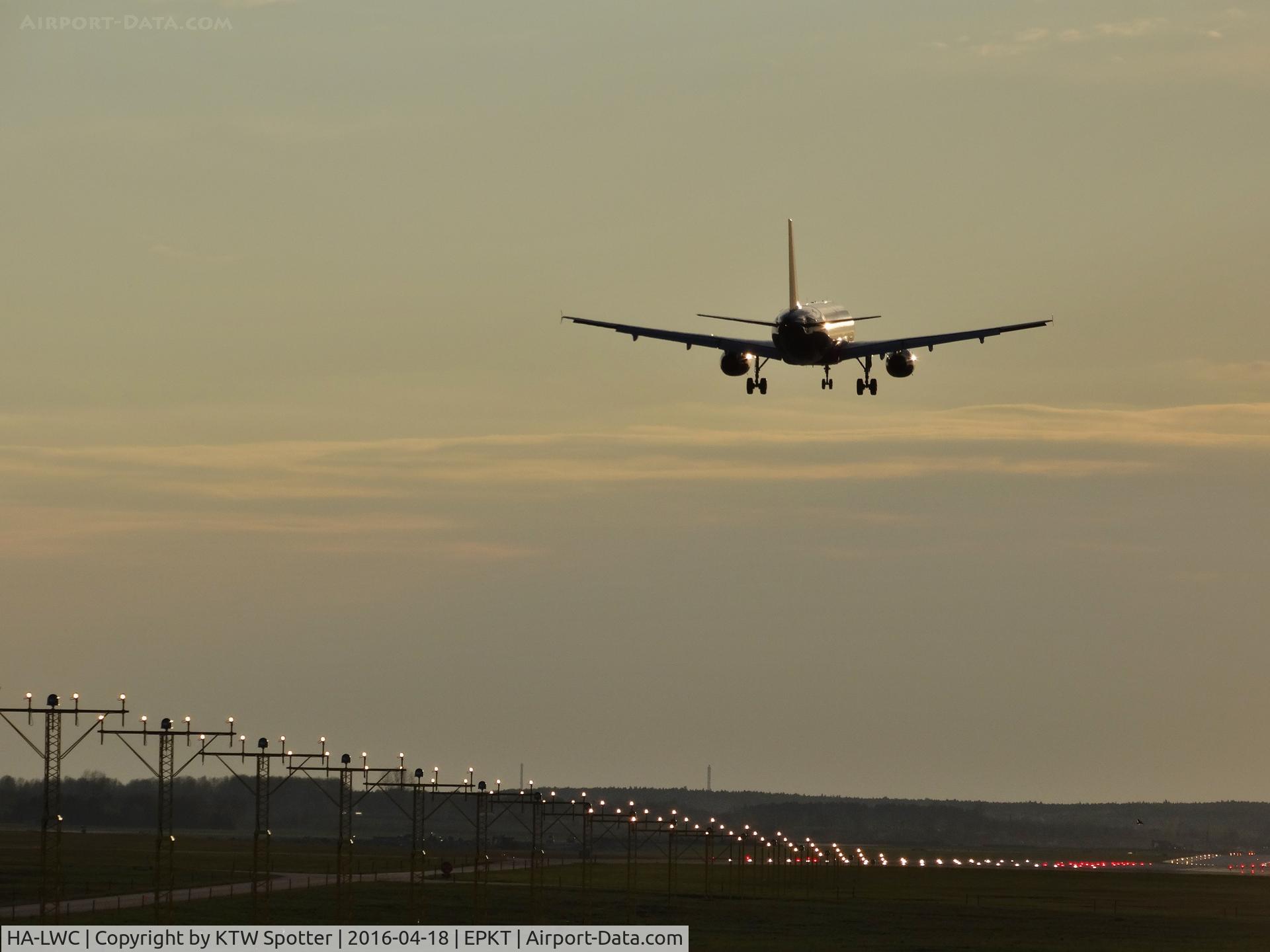 HA-LWC, 2010 Airbus A320-232 C/N 4323, Short final to RWY27 in sunset light.