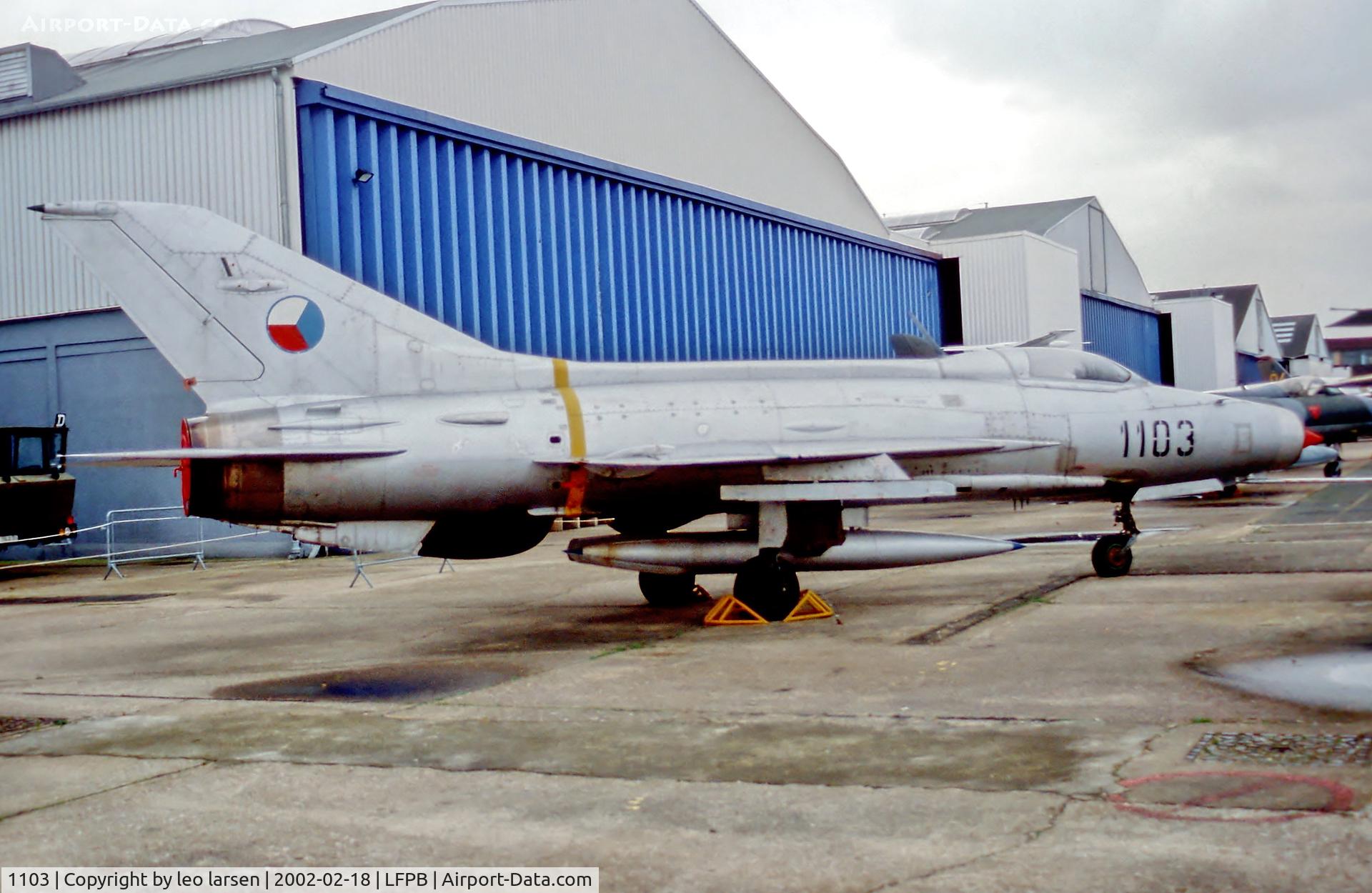 1103, Mikoyan-Gurevich MiG-21F-13 C/N 161103, Museè de l`Air LBG 18.2.02