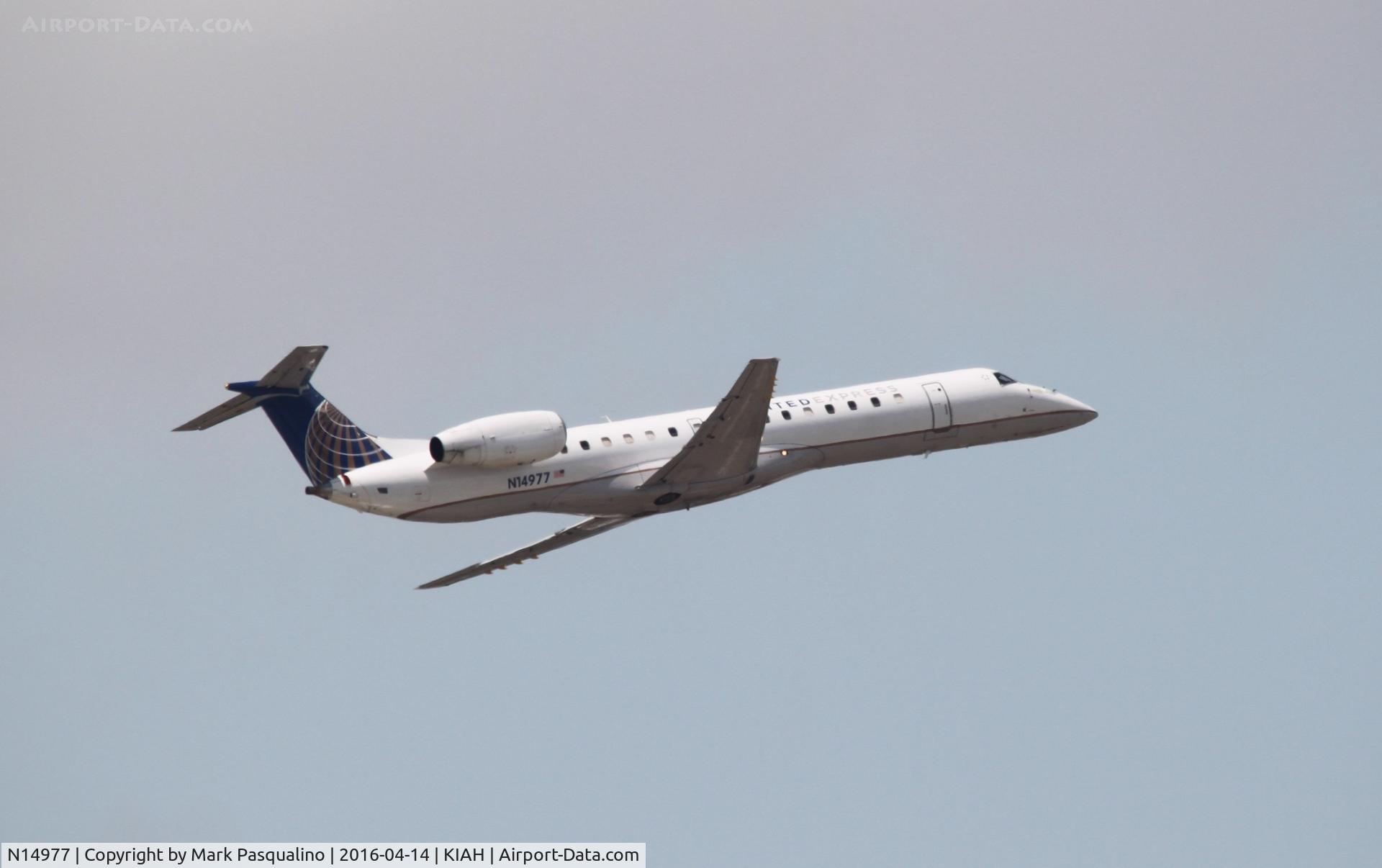 N14977, 1999 Embraer ERJ-145LR (EMB-145LR) C/N 145175, EMB-145LR