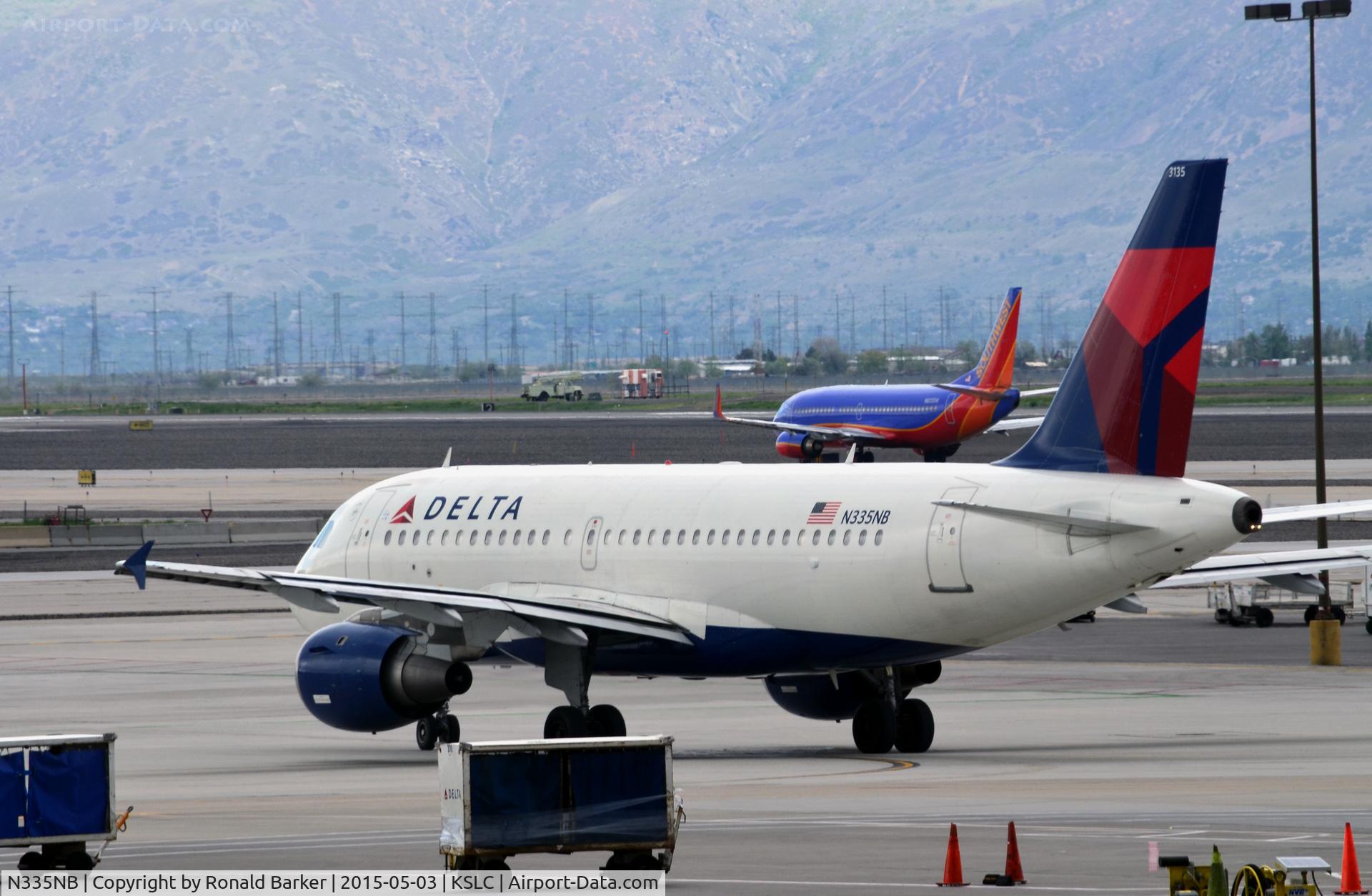N335NB, 2002 Airbus A319-114 C/N 1662, Taxi SLC