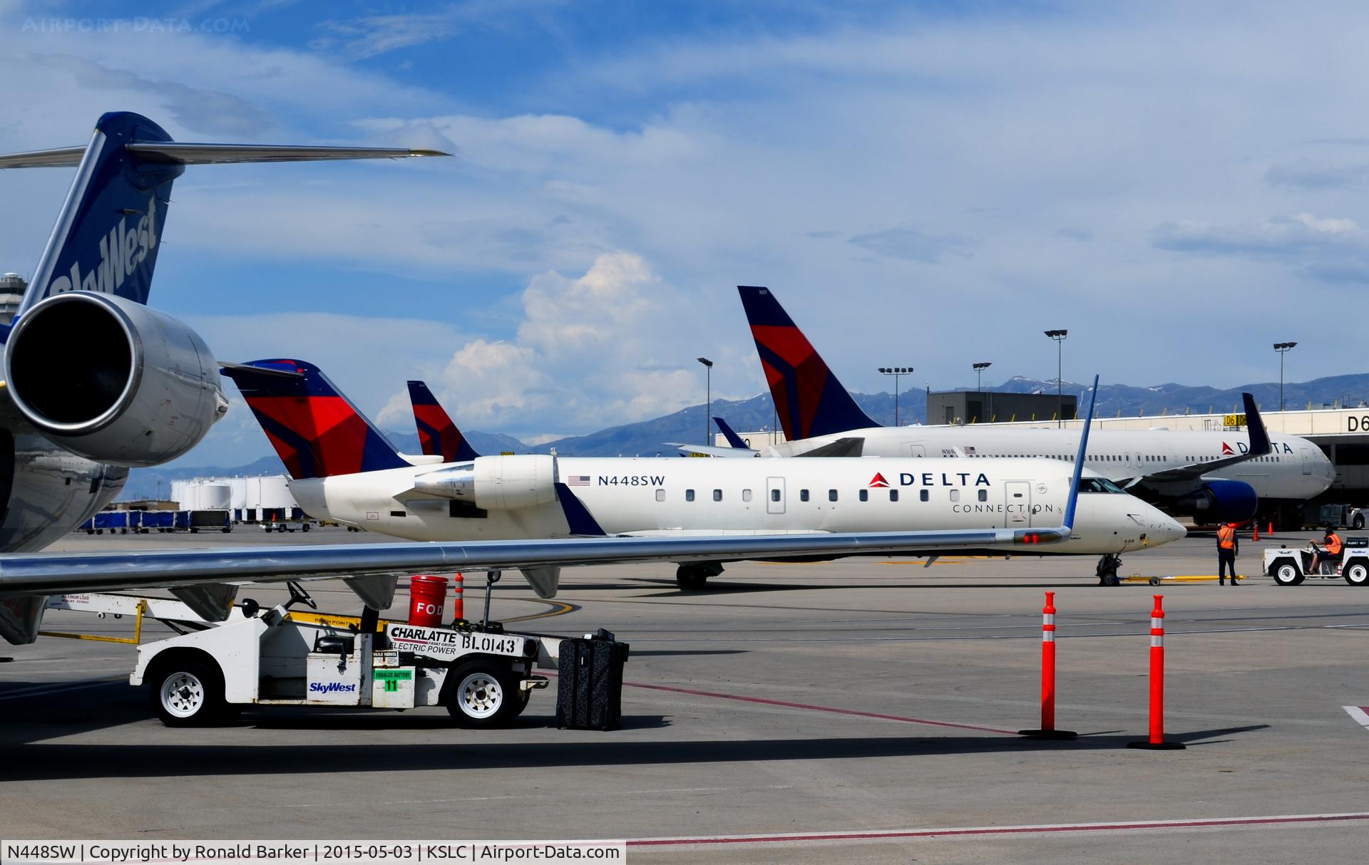 N448SW, 2002 Bombardier CRJ-200LR (CL-600-2B19) C/N 7678, Pushback SLC