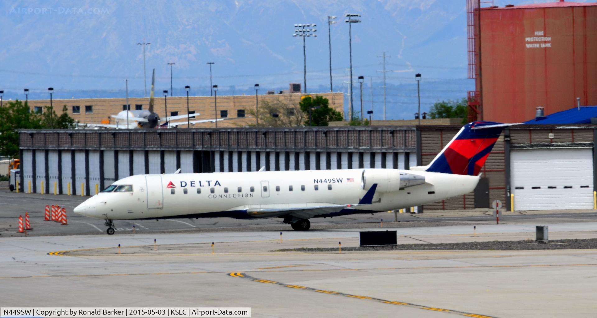 N449SW, 2002 Bombardier CRJ-200LR (CL-600-2B19) C/N 7699, Taxi SLC