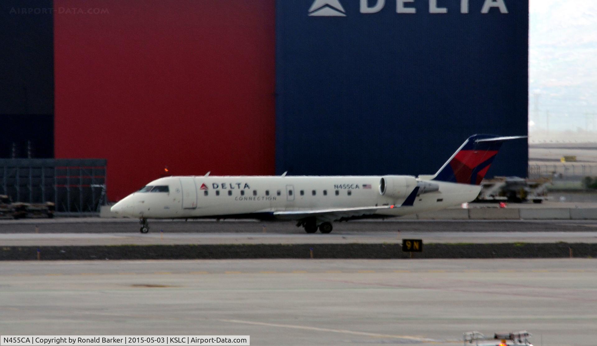 N455CA, 2002 Bombardier CRJ-200ER (CL-600-2B19) C/N 7592, Taxi SLC