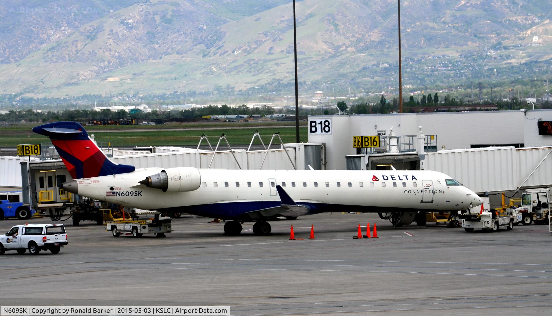 N609SK, 2002 Bombardier CRJ-701 (CL-600-2C10) Regional Jet C/N 10020, Gate B16 SLC