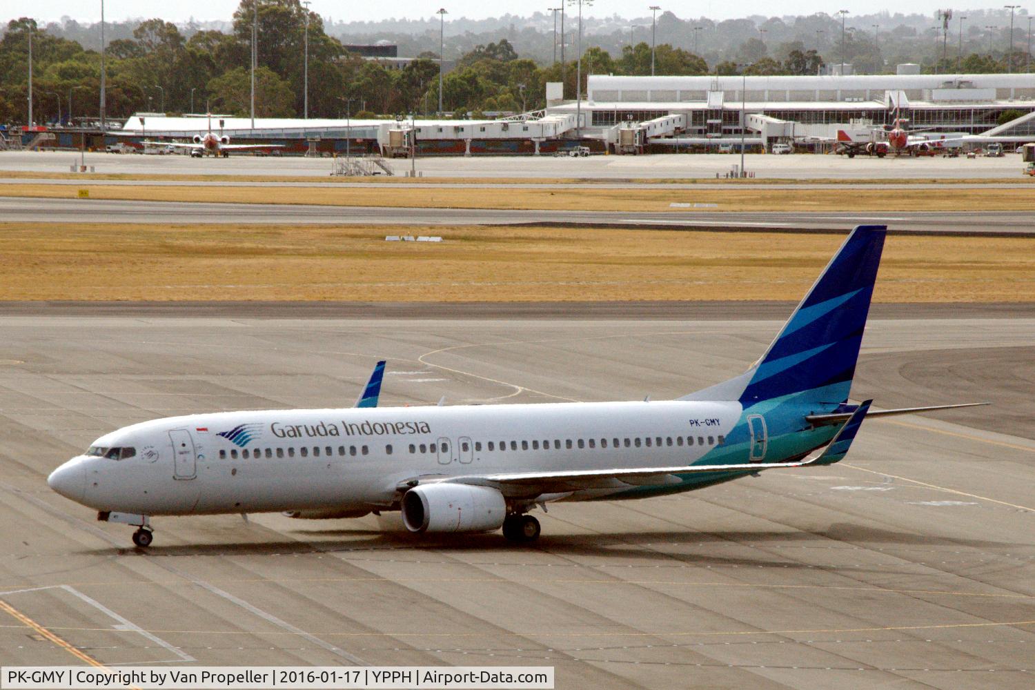 PK-GMY, 2013 Boeing 737-8U3 C/N 38884, Boeing 737-8U3 of Garuda Indonesia taxiing to the terminal at Perth airport, Western Australia