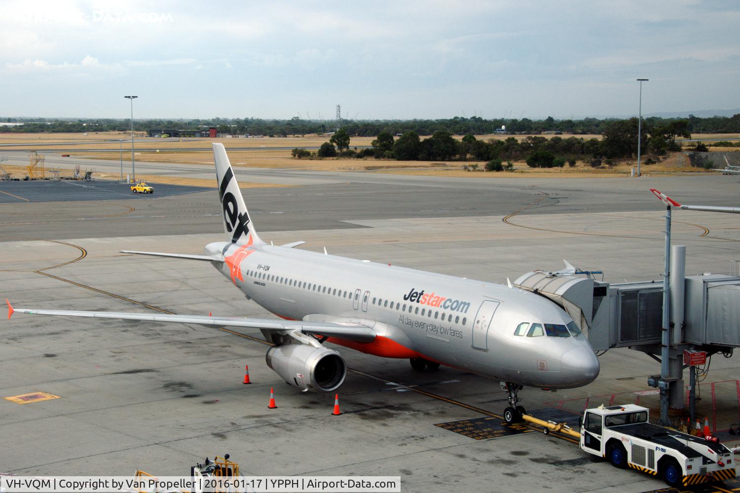 VH-VQM, 2005 Airbus A320-232 C/N 2608, Jetstar Airways Airbus A320-232 at Perth airport, Western Australia