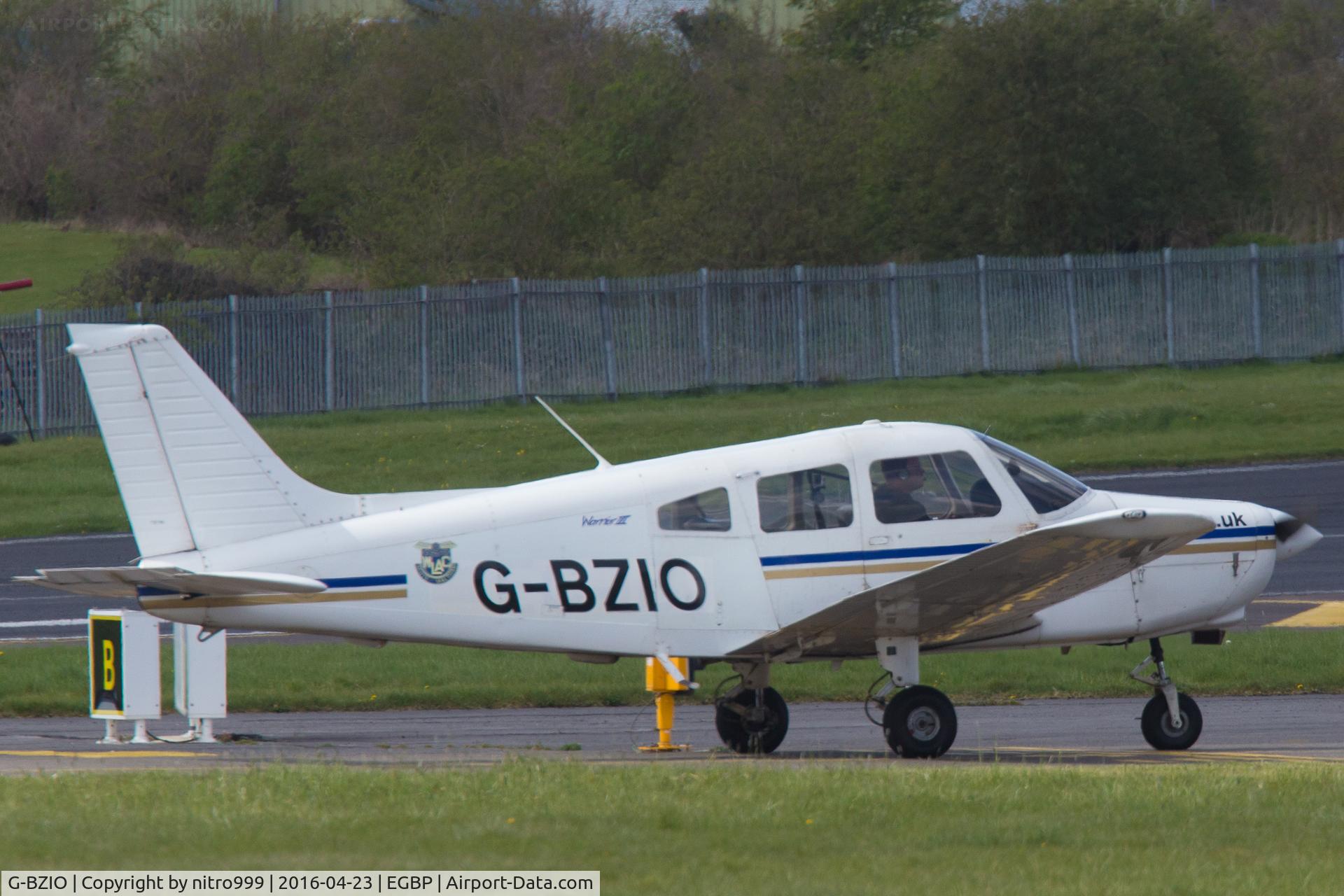 G-BZIO, 2000 Piper PA-28-161 Cherokee Warrior III C/N 2842085, Kemble Airport EGBP