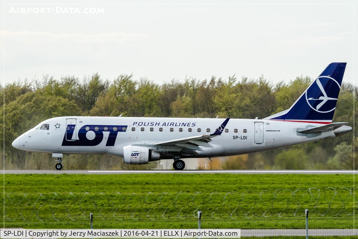 SP-LDI, 2005 Embraer 170LR (ERJ-170-100LR) C/N 17000073, Embraer ERJ-170-100LR 170LR
