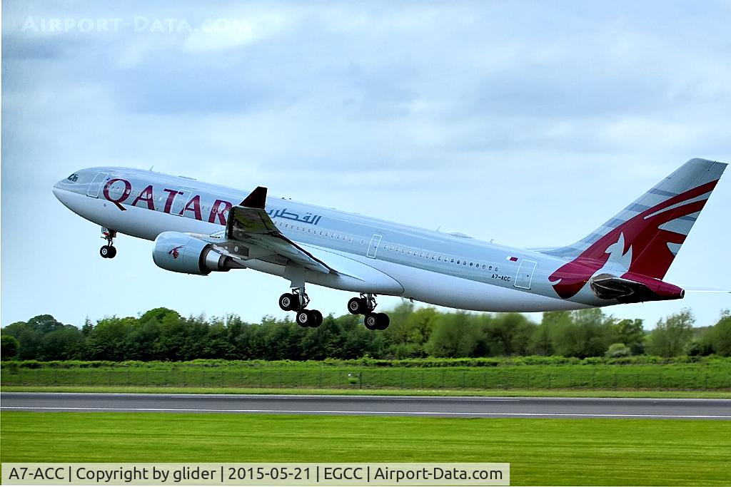 A7-ACC, 2003 Airbus A330-202 C/N 511, Lift off
