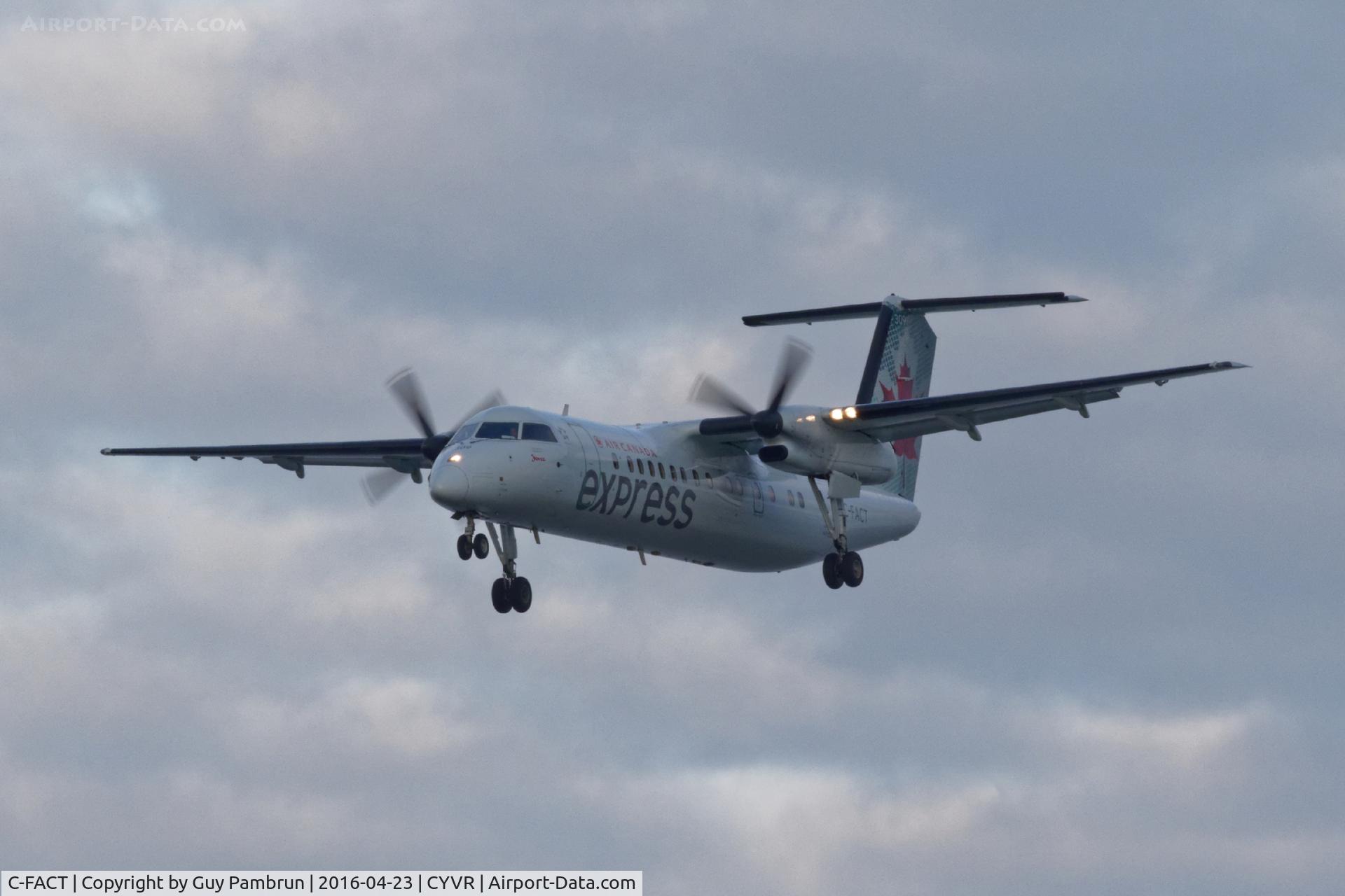 C-FACT, 1991 De Havilland Canada DHC-8-311 Dash 8 C/N 262, Landing