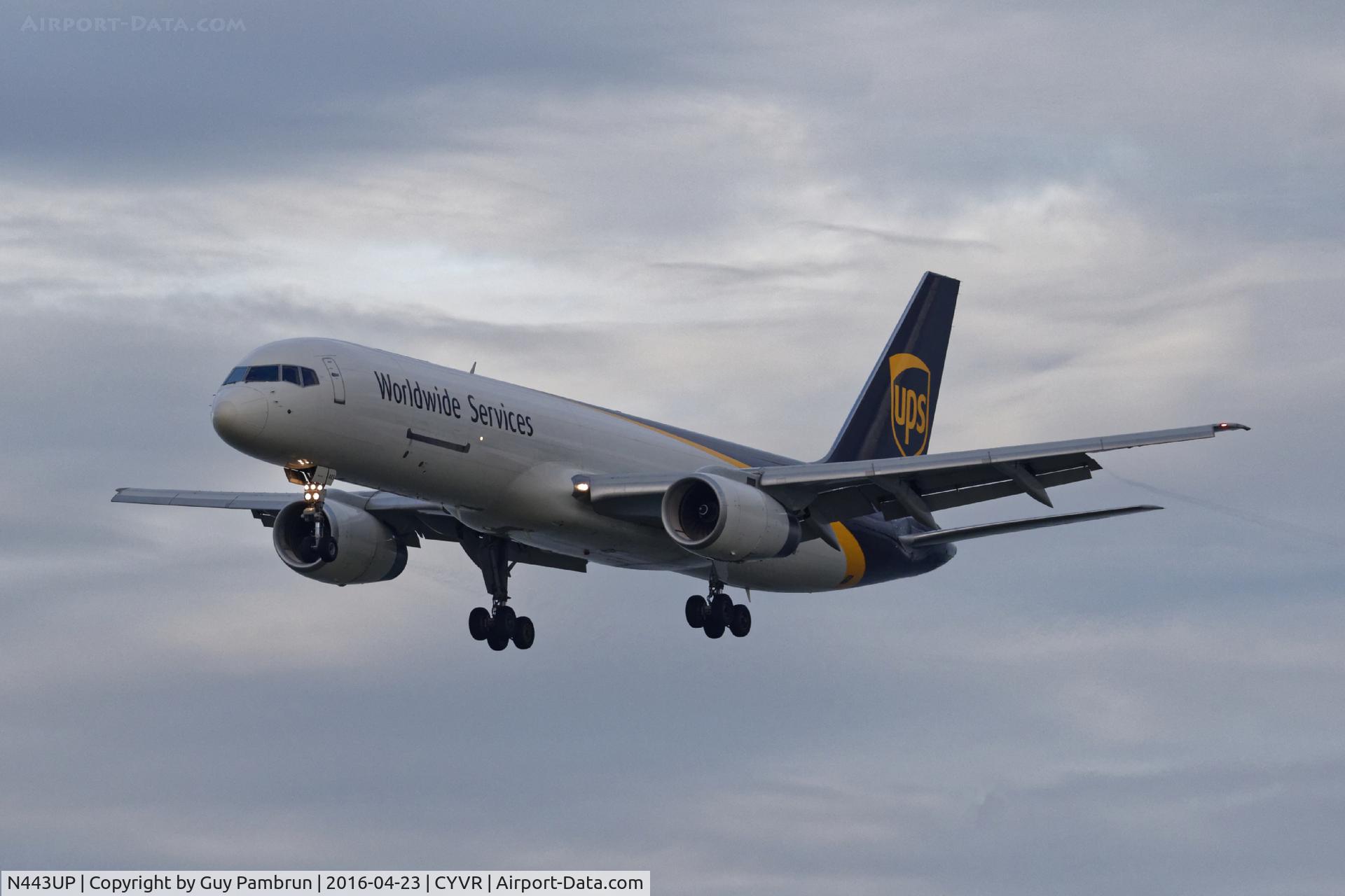 N443UP, 1994 Boeing 757-24APF C/N 27388, Landing