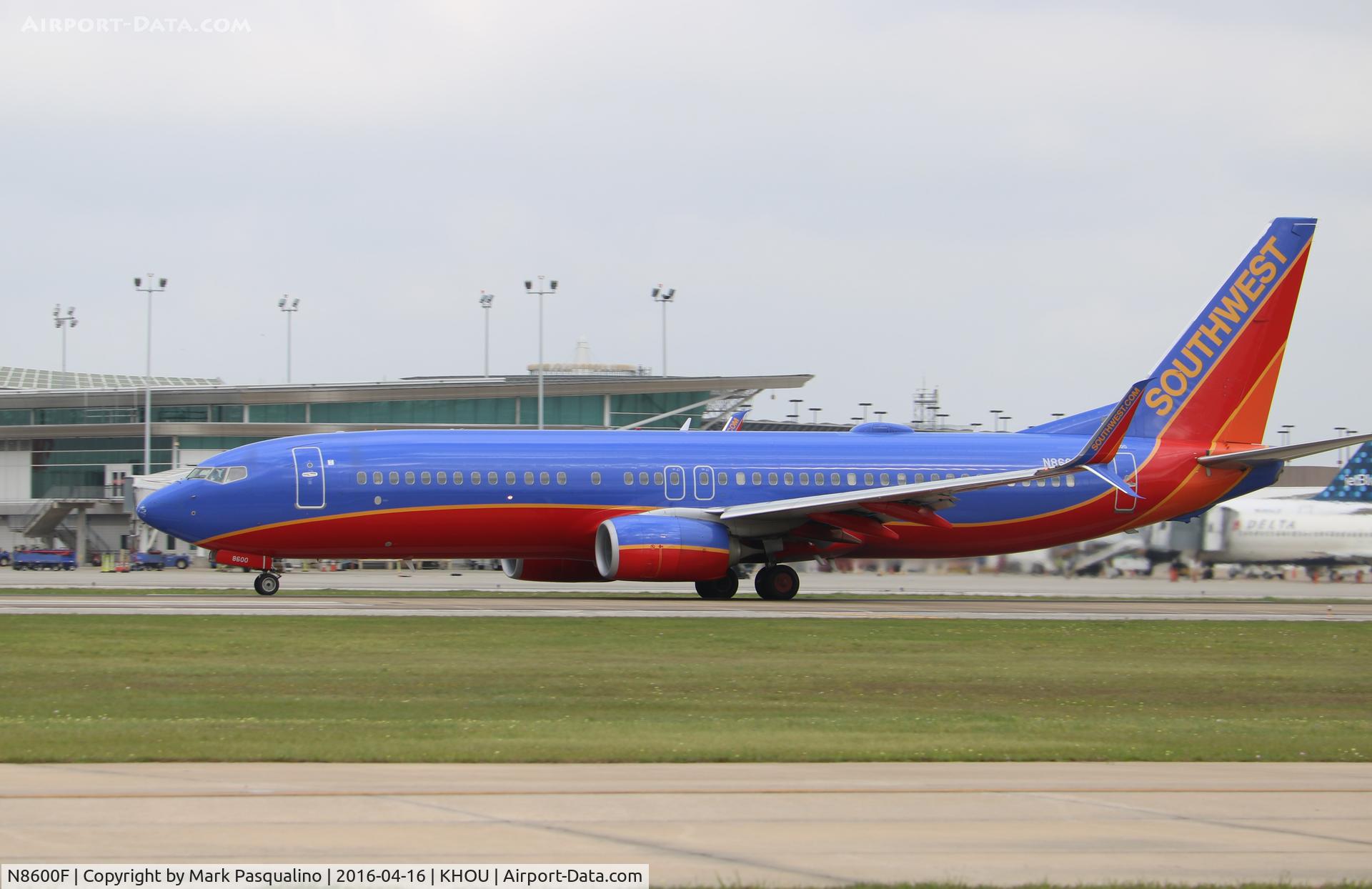 N8600F, 2012 Boeing 737-8H4 C/N 39882, Boeing 737-800
