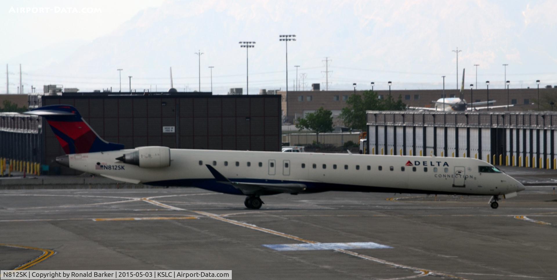 N812SK, 2006 Bombardier CRJ-900ER (CL-600-2D24) C/N 15098, Taxi SLC