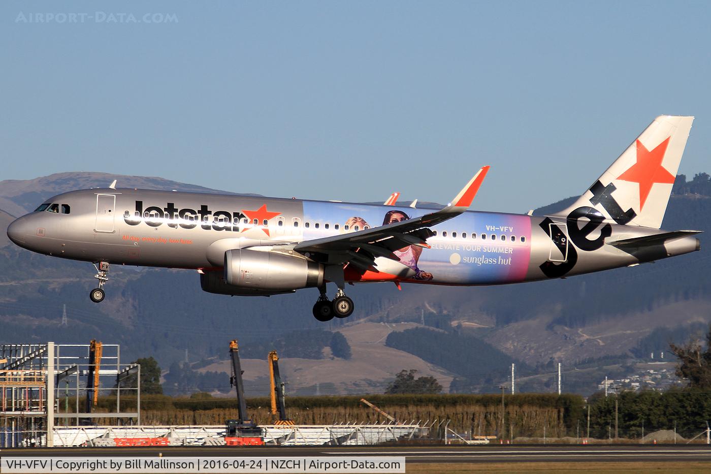 VH-VFV, 2013 Airbus A320-232 C/N 5858, JQ289 from WLG