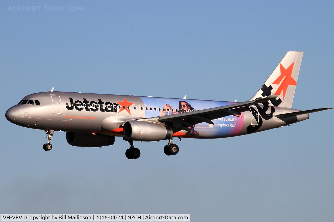 VH-VFV, 2013 Airbus A320-232 C/N 5858, JQ289 from WLG