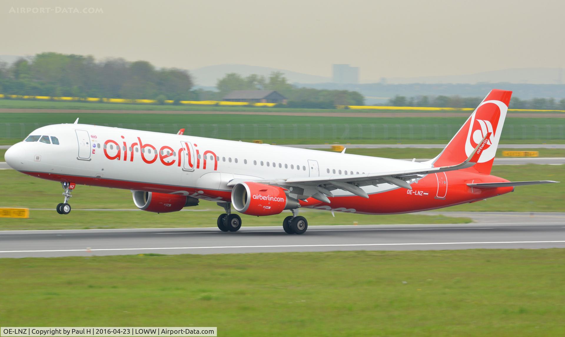 OE-LNZ, 2016 Airbus A321-211 C/N 6979, A321 SL at VIE/LOWW