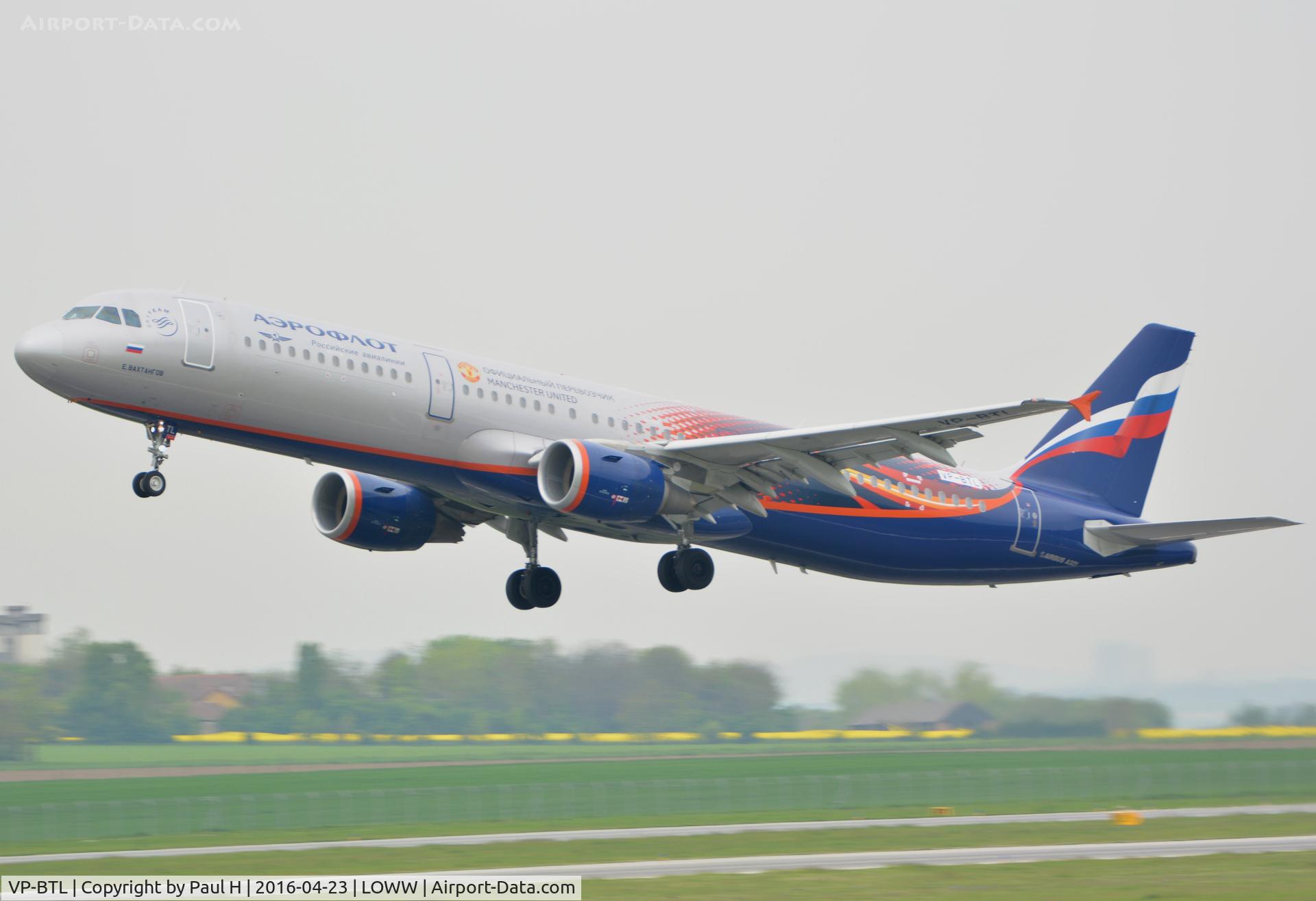 VP-BTL, 2013 Airbus A321-211 C/N 5881, Aeroflot A321 taking off from VIE/LOWW