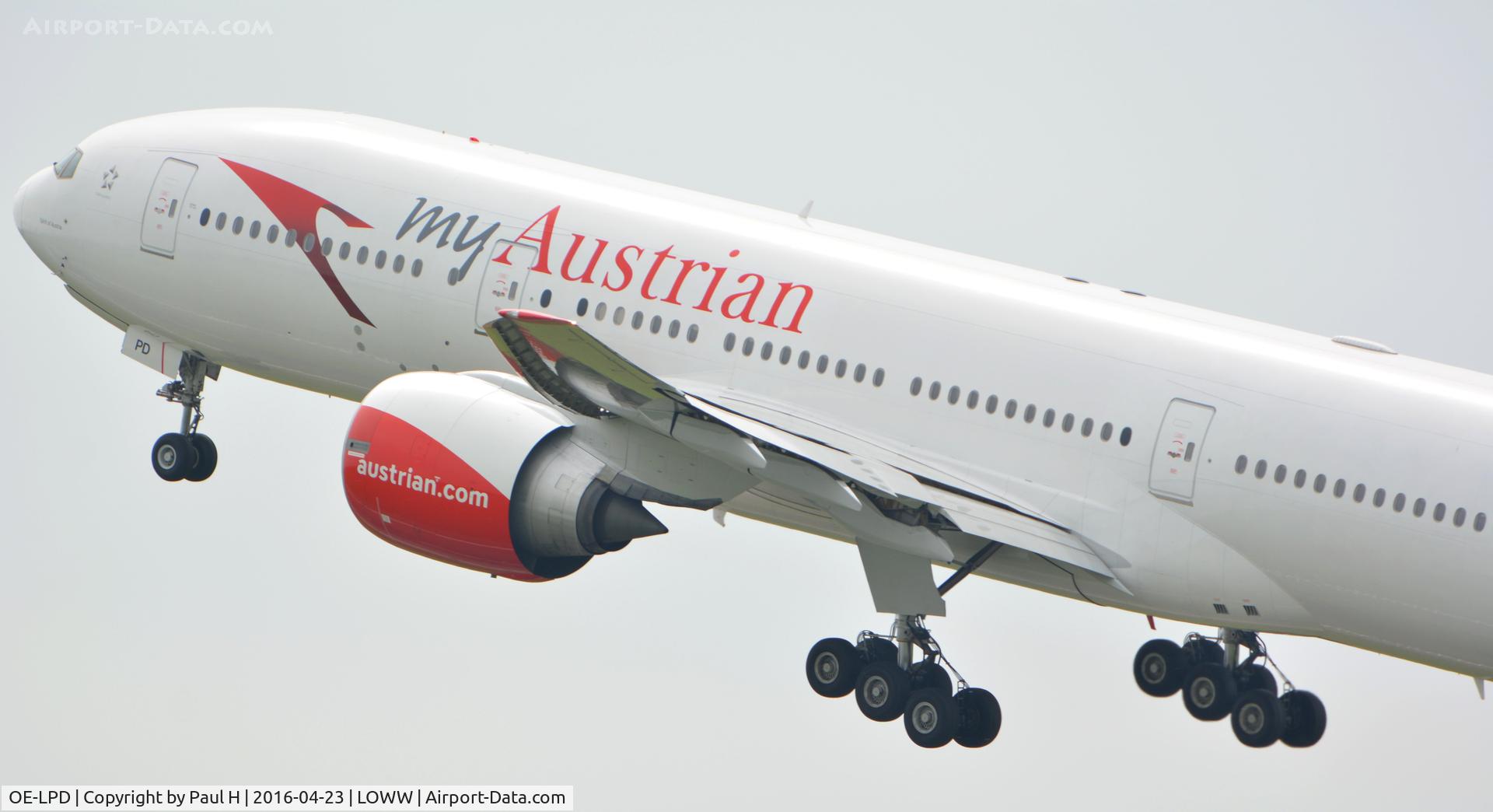 OE-LPD, 2006 Boeing 777-2Z9/ER C/N 35960, B777 taking off from VIE/LOWW