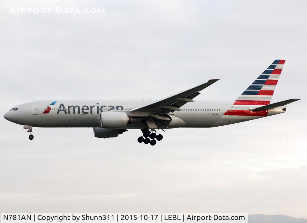 N781AN, 2000 Boeing 777-223 C/N 29586, Landing rwy 25R