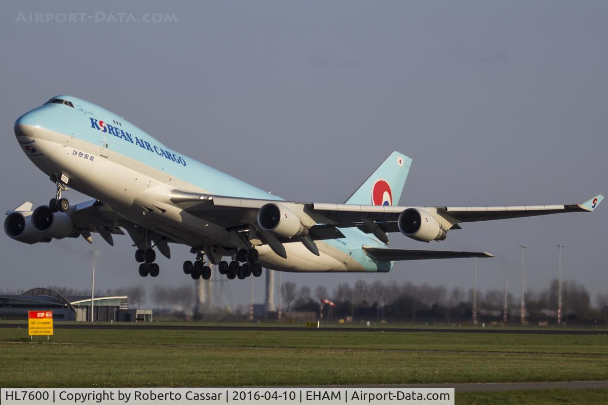 HL7600, 2004 Boeing 747-4B5F/SCD C/N 33945, Amsterdam