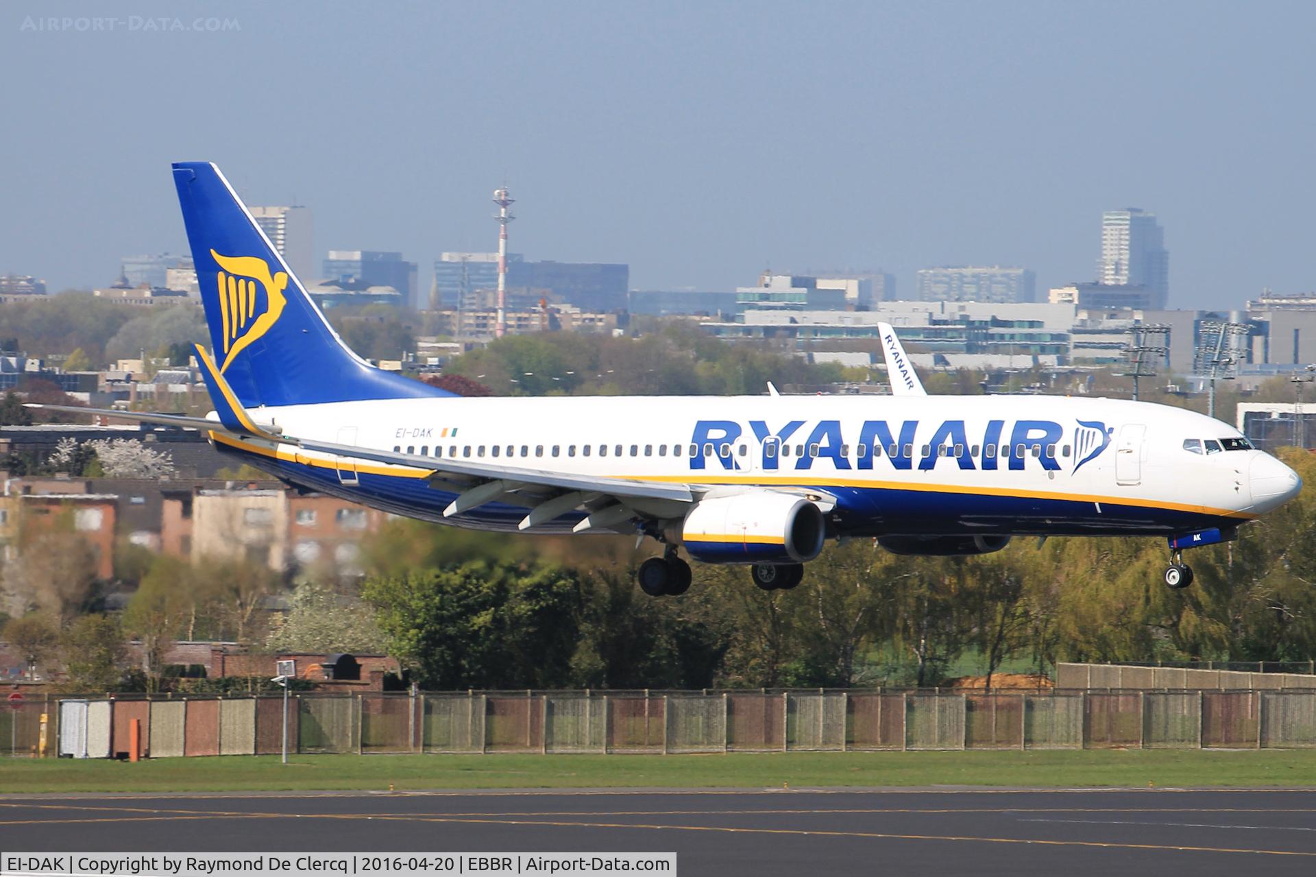 EI-DAK, 2003 Boeing 737-8AS C/N 33717, Landing on rwy 01.