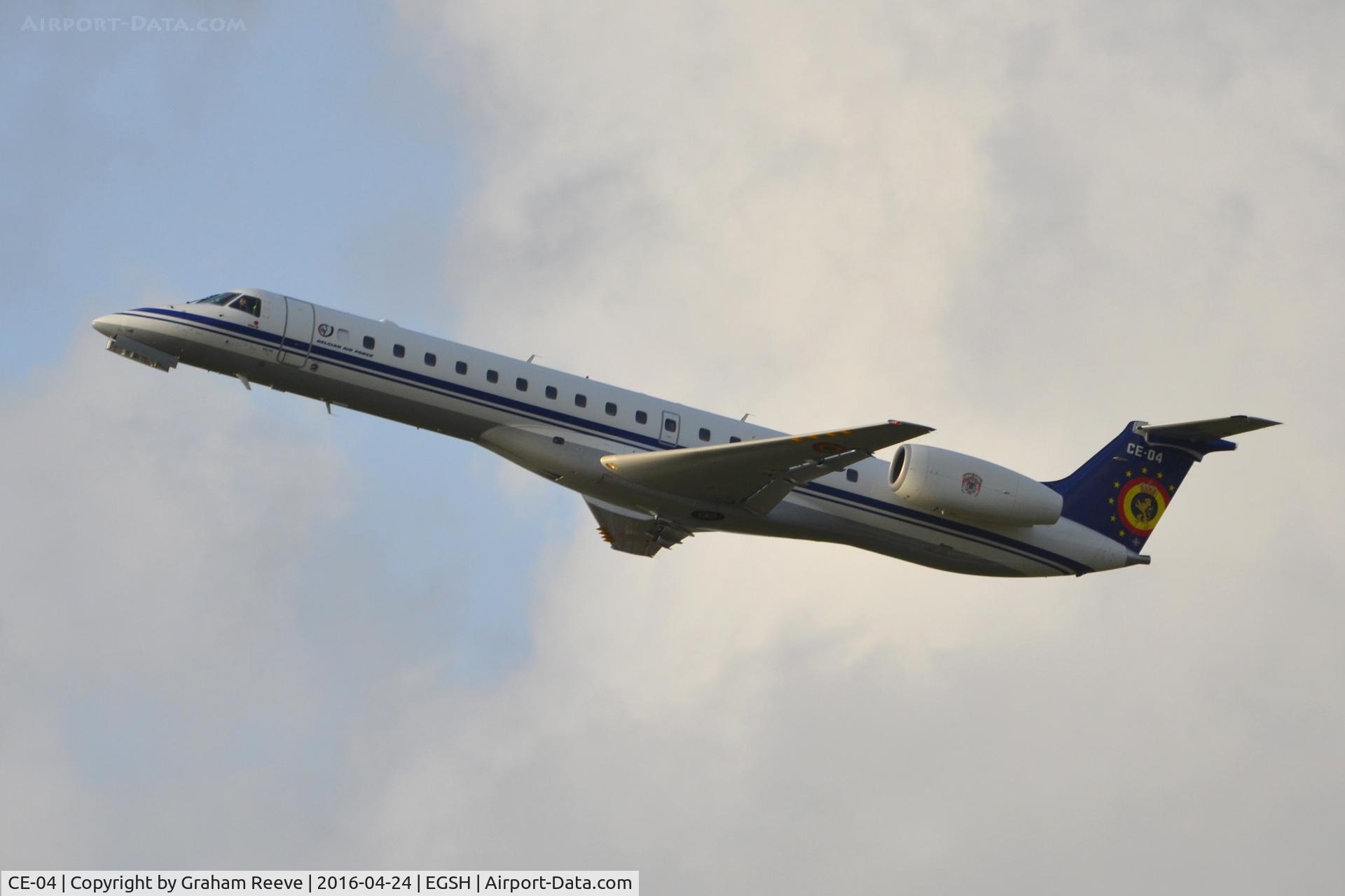 CE-04, 2001 Embraer ERJ-145LR (EMB-145LR) C/N 145548, Departing from Norwich.