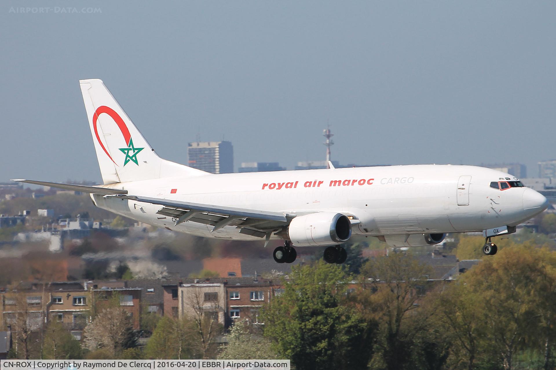 CN-ROX, 1988 Boeing 737-3M8 C/N 24020, Landing on rwy 01.