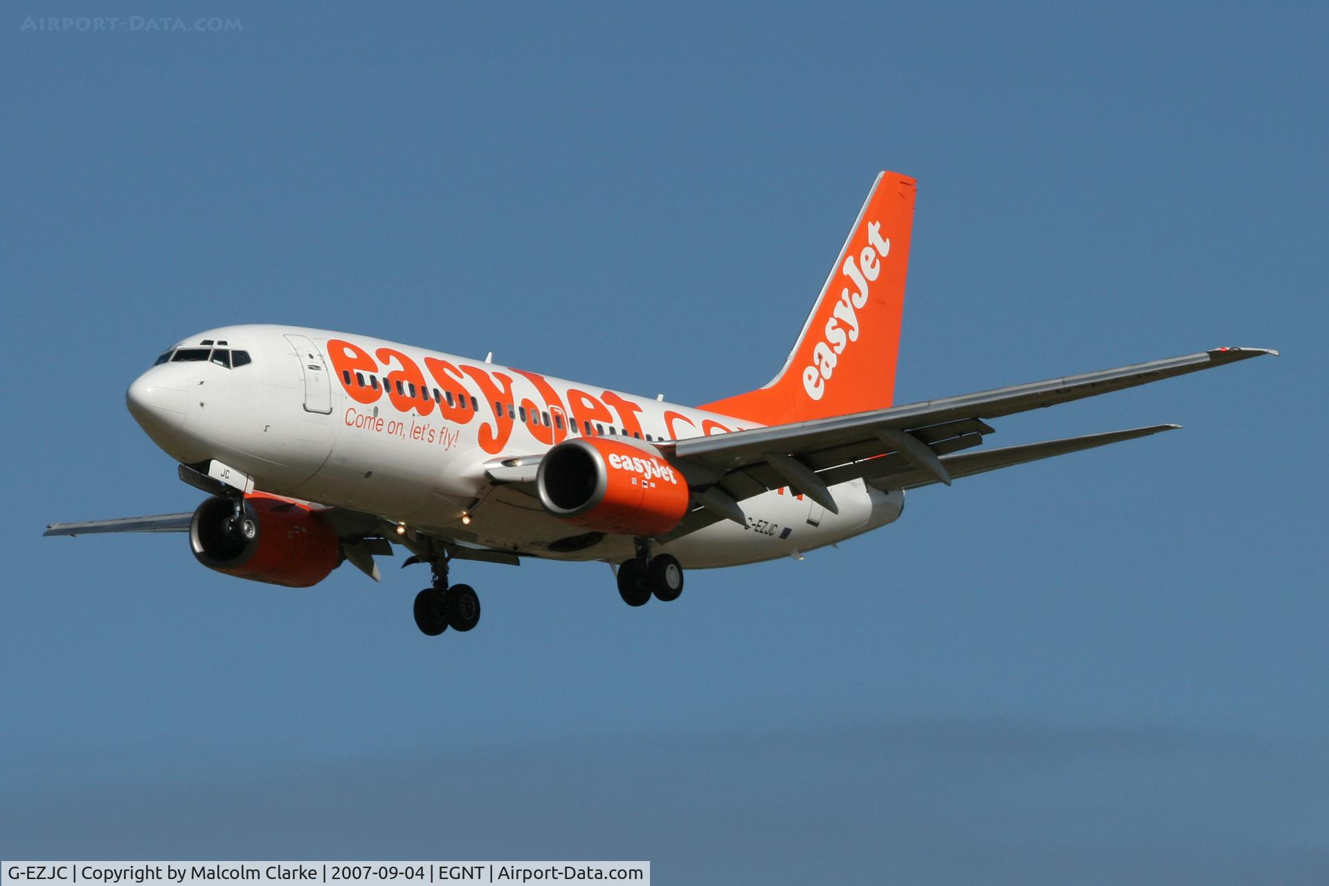 G-EZJC, 2000 Boeing 737-73V C/N 30237, Boeing 737-73V on approach to 25 at Newcastle Airport, September 2007.