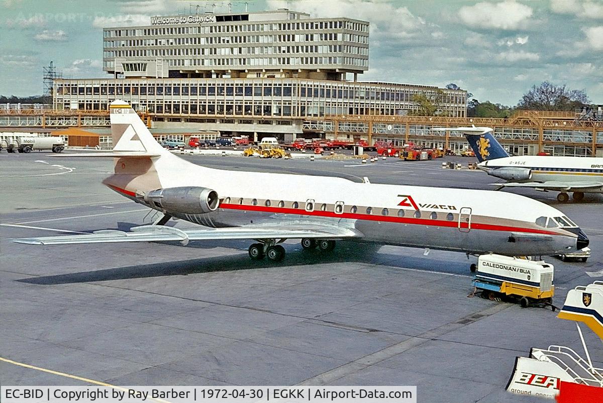 EC-BID, 1967 Sud Aviation SE-210 Caravelle 10R C/N 228, Sud Aviation SE.210 Caravelle 10R [228] (Aviaco) Gatwick~G 30/04/1972. From a slide.
