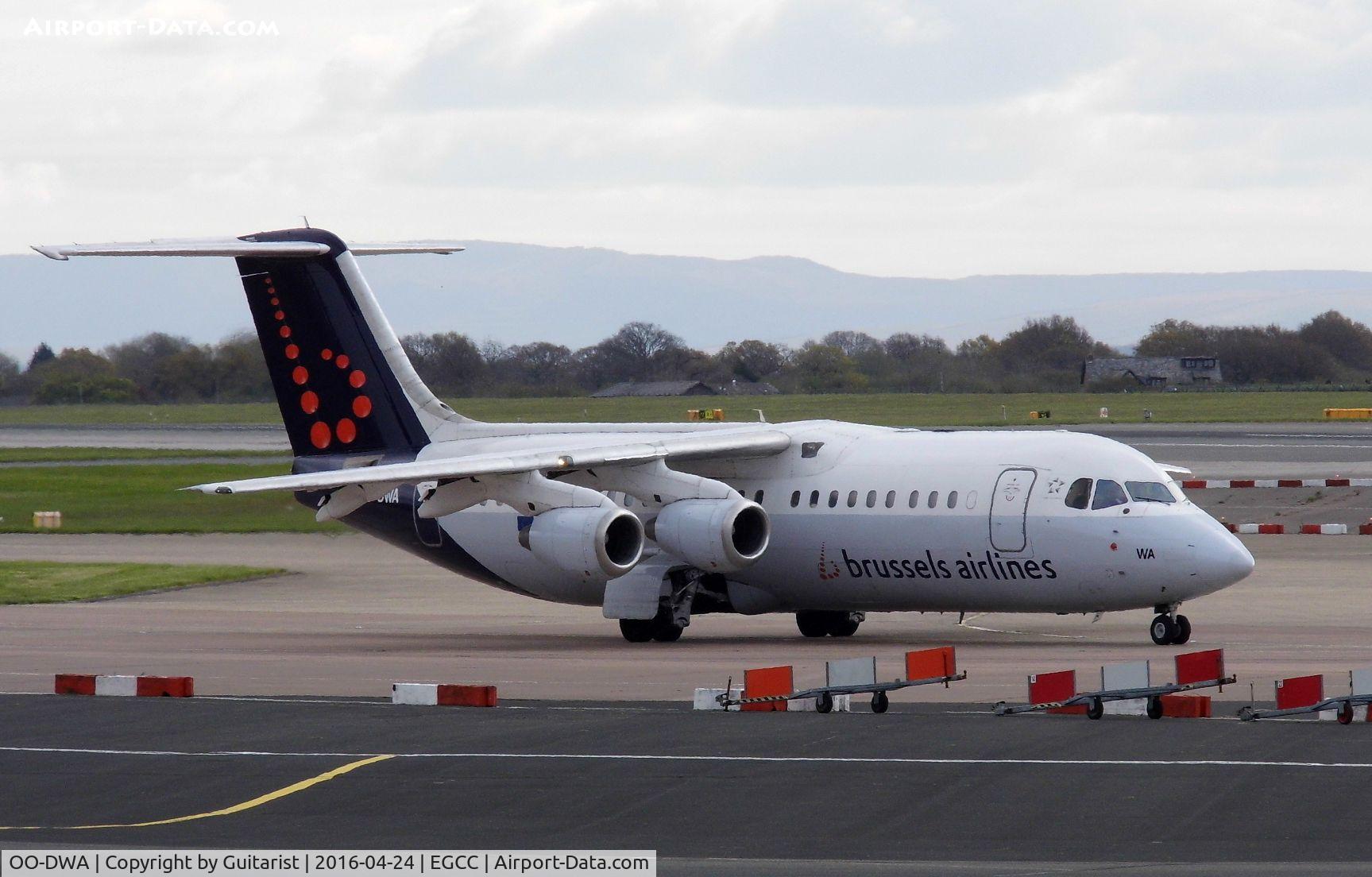 OO-DWA, 1997 British Aerospace Avro 146-RJ100 C/N E3308, At Manchester