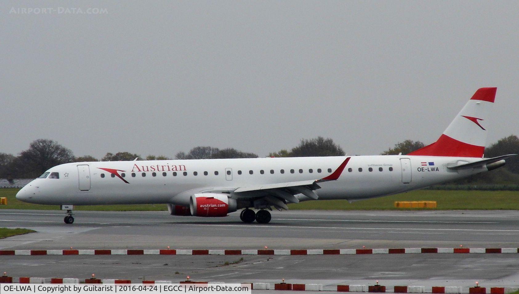 OE-LWA, 2009 Embraer 190LR (ERJ-190-200LR) C/N 19000314, At Manchester