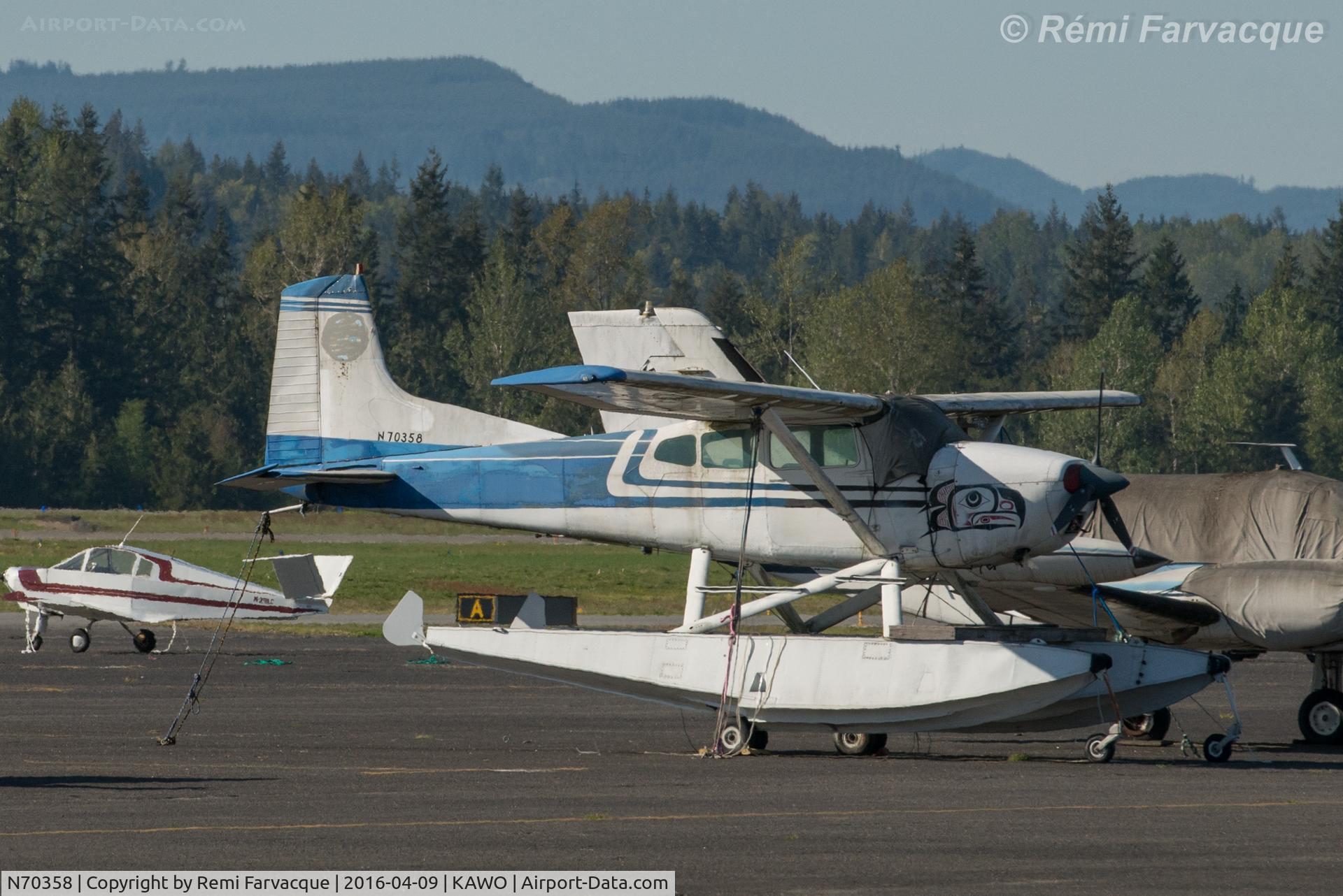N70358, 1973 Cessna A185F Skywagon 185 C/N 18502129, Parked just south of main terminal building.