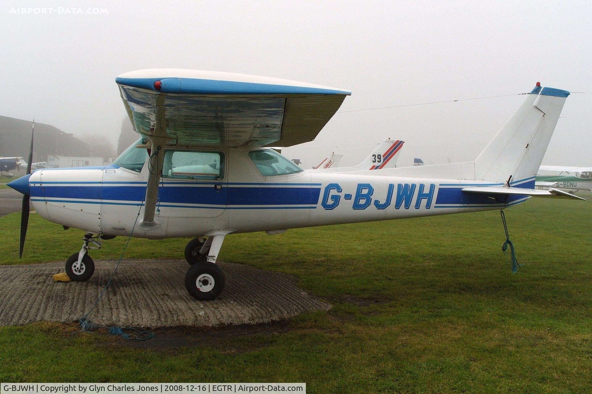 G-BJWH, 1982 Reims F152 C/N 1919, Taken on a quiet cold and foggy day. With thanks to Elstree control tower who granted me authority to take photographs on the aerodrome.