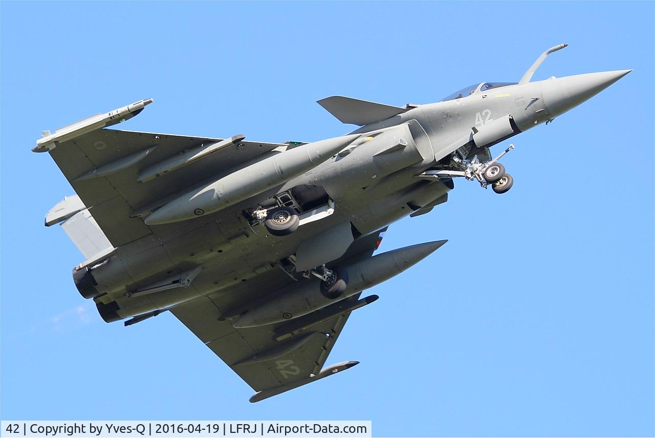 42, 2015 Dassault Rafale M C/N 42, Dassault Rafale M, Overshoot final rwy 08, Landivisiau Naval Air Base (LFRJ)