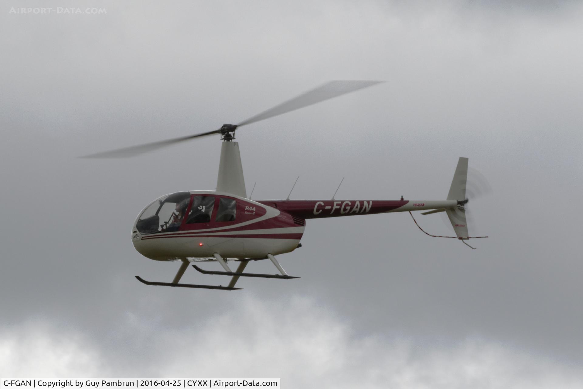 C-FGAN, 2014 Robinson R44 II C/N 13760, Landing