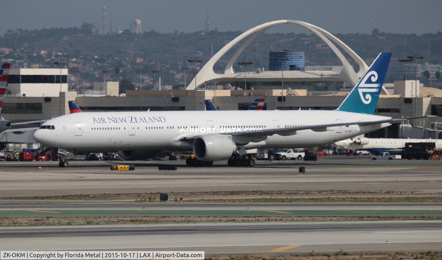 ZK-OKM, 2010 Boeing 777-306/ER C/N 38405, Air New Zealand