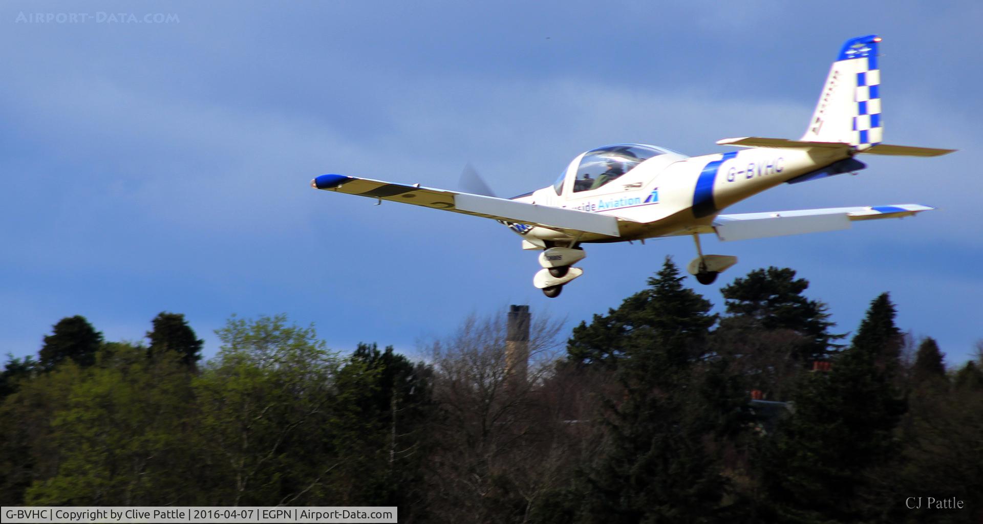 G-BVHC, 1994 Grob G-115D-2 C/N 82005, Landing at Dundee Riverside EGPN/DND