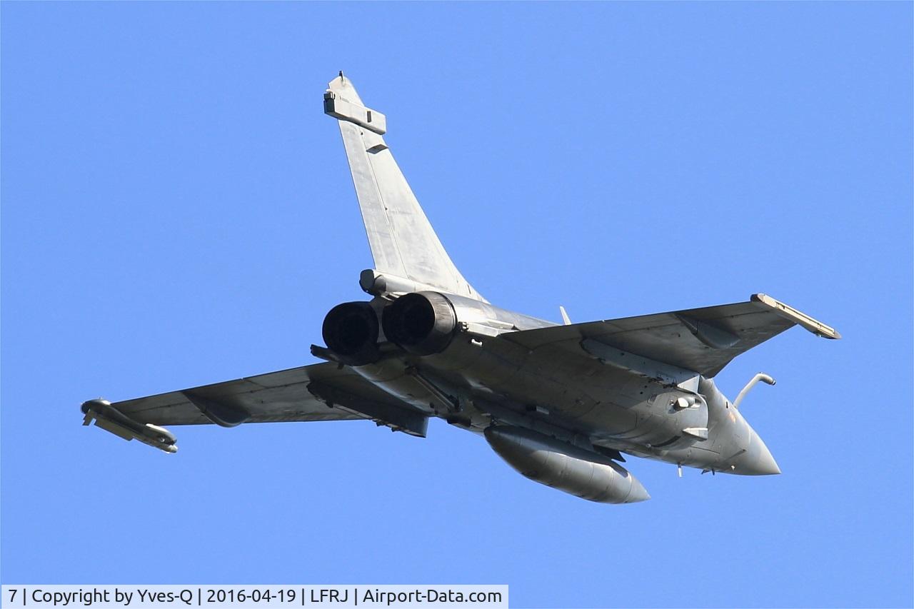 7, Dassault Rafale M C/N 7, Dassault Rafale M, Flight over Landivisiau Naval Air Base (LFRJ)