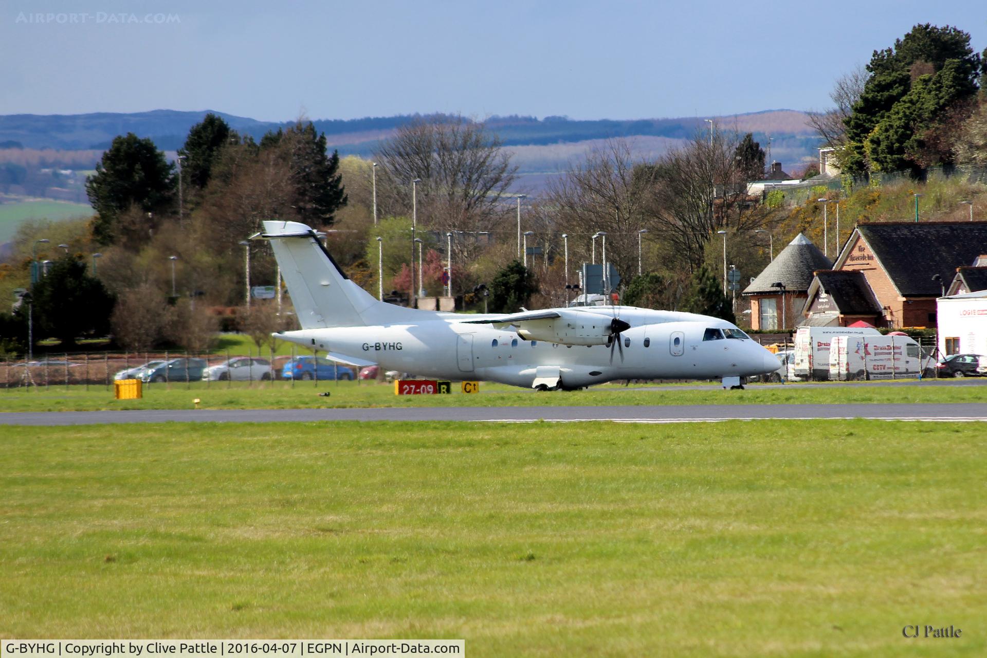 G-BYHG, 1998 Dornier 328-100 C/N 3098, Taxy to stand at Dundee Riverside EGPN/DND